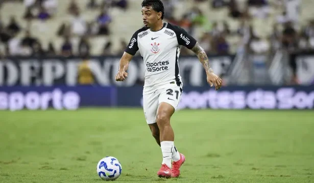 corinthians-limita-carga-de-bidu-para-evitar-cirurgia-de-hernia